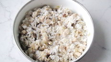рис с шампиньонами и рубленой курицей