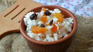 Сладкий рис с курагой