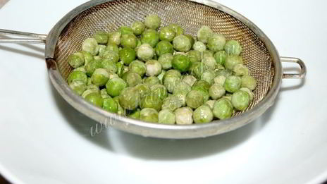 жареный рис с яйцом, мясом и овощами по-китайски