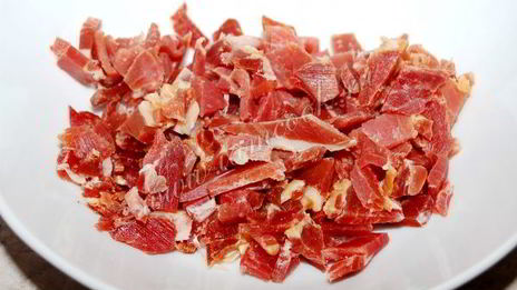 жареный рис с яйцом, мясом и овощами по-китайски