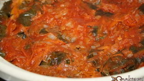 долма из маринованых виноградных листьев с говядиной