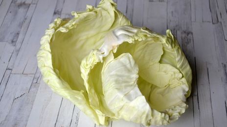 голубцы с фаршем и рисом в кастрюле