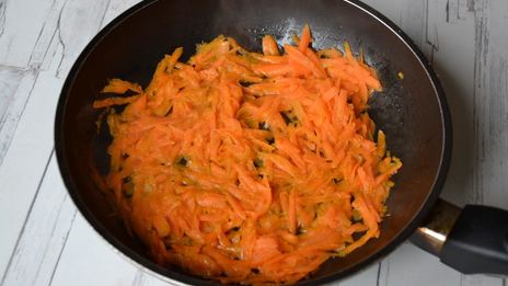 голубцы с фаршем и рисом в кастрюле