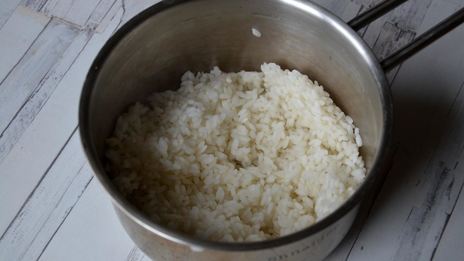 голубцы с фаршем и рисом в кастрюле