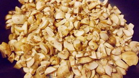 голубцы с консервированной фасолью и грибами