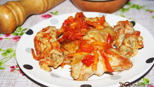 Голубцы со свининой, запеченные в томатной заливке