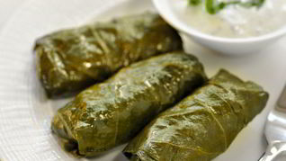 Голубцы в виноградных листьях