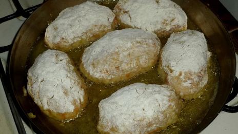 ленивые голубцы с рисом капустой и фаршем в кастрюле