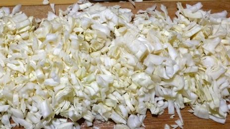 ленивые голубцы с рисом капустой и фаршем в кастрюле