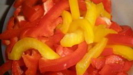 гречневая лапша с курицей и овощами