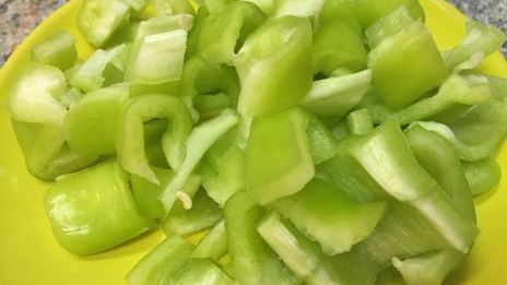 гречневая лапша соба с курицей и овощами