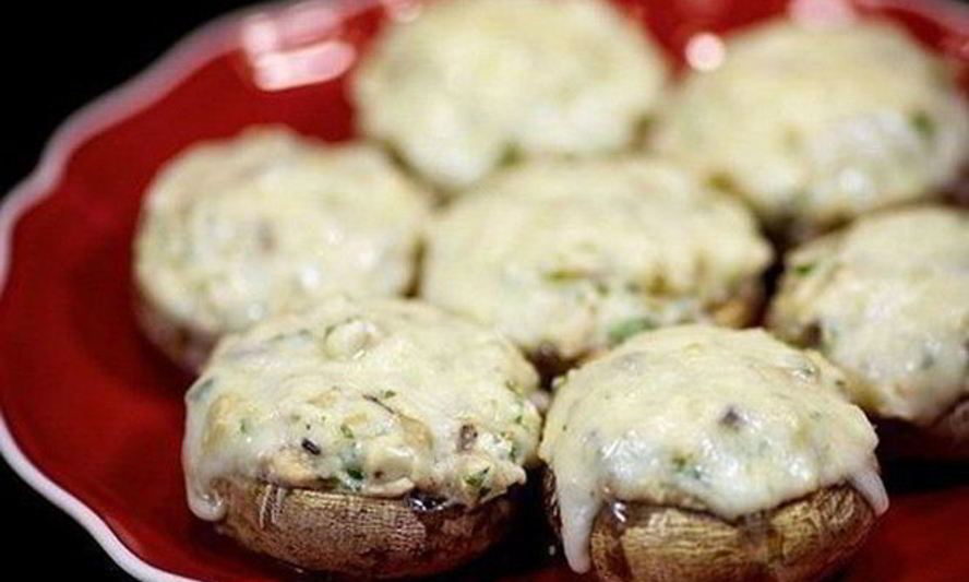 Рецепт шампиньонов, фаршированных курицей и сыром