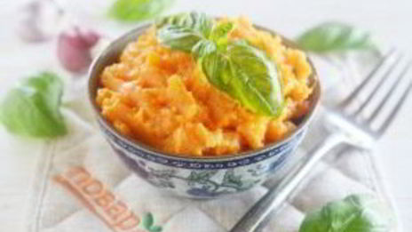 картофельное пюре из батата с зеленью