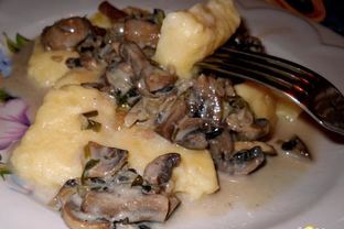 Картофельные ньокки с грибной подливкой