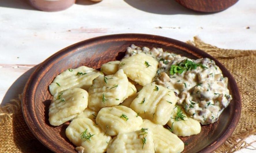 Рецепт картофельных ньокков с грибным соусом