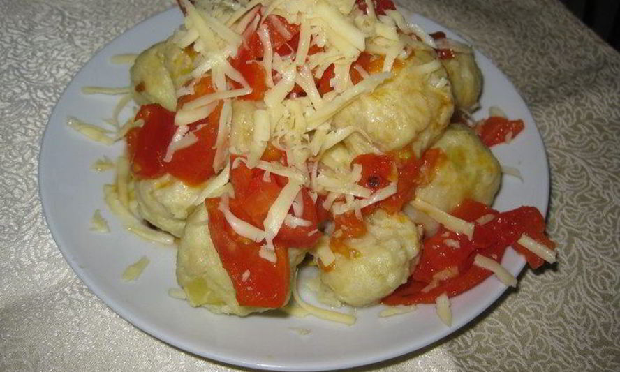 Рецепт картофельных ньокков с соусом из помидоров