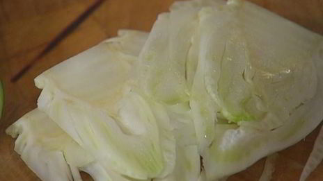 бараньи котлетки на косточке с запеченными овощами и соусом из петрушки