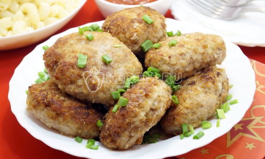 Рецепт домашних котлет