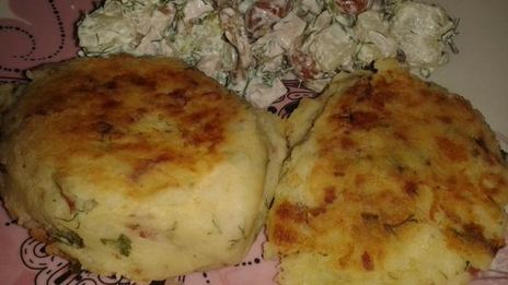 картофельные котлеты с колбасным фаршем