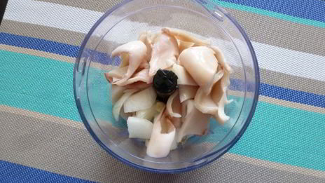 котлетки из кальмара и риса