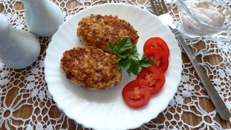 котлетки из кальмара и риса