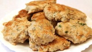 Котлеты из индейки с манкой на сковороде