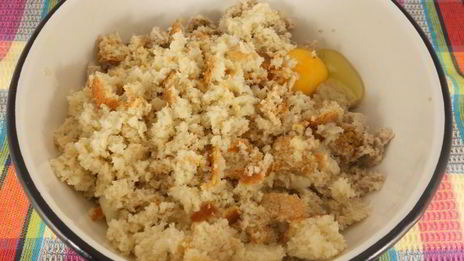 котлеты рыбные с начинкой в овсяной панировке