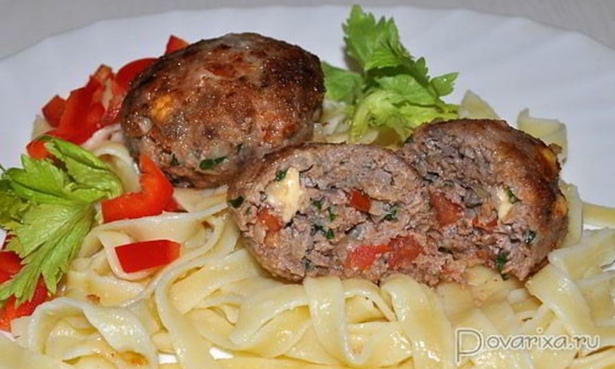Рецепт котлет с помидорами и сыром