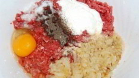 котлеты с сыром и помидорами