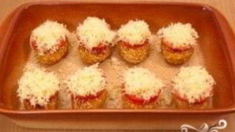 котлеты с сыром и помидорами