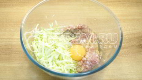 куриные котлеты с кабачком