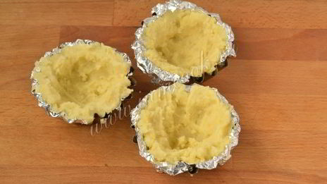 куриные котлеты в картофельных корзиночках