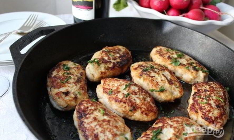 Рецепт обычных котлет из фарша