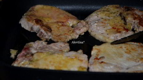 свиные котлеты с вином марсала и грибами