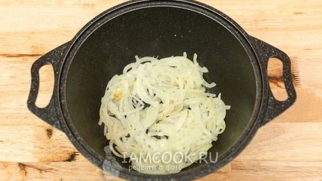 лапша с курицей в томатном соусе