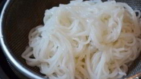 лапша с морепродуктами по-китайски