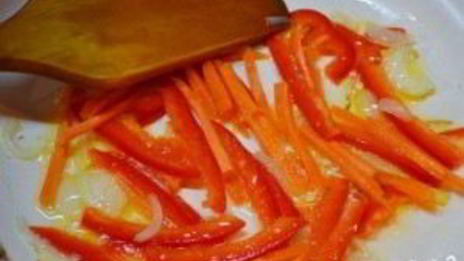 лапша с морепродуктами по-китайски