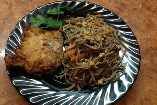 Лапша соба с овощами