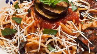 Ароматные спагетти по-сицилийски