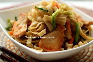 Чоу мейн — китайская жареная лапша