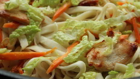 чоу мейн — китайская жареная лапша