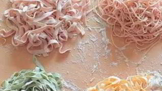 Домашняя зеленая паста со шпинатом