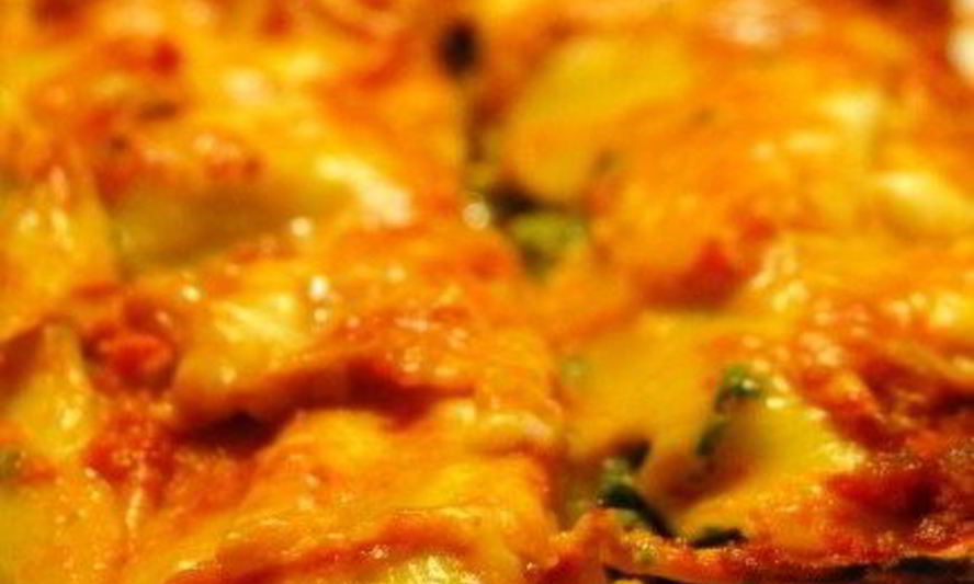 Рецепт каннеллонь с креветками и шпинатом