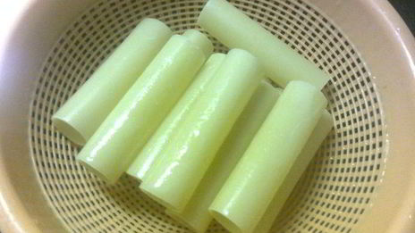 каннелони с рикотой и шпинатом под бешамелем