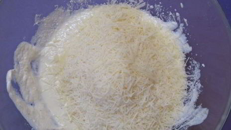 каннелони с рикоттой под соусом с сыром джюгас