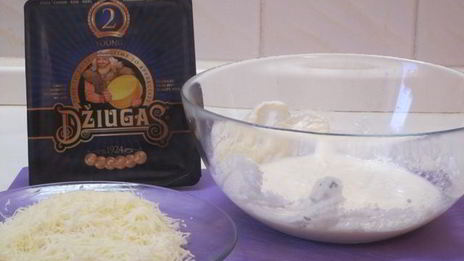 каннелони с рикоттой под соусом с сыром джюгас