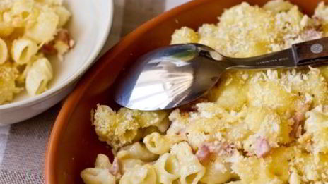 макароны с сыром и ветчиной