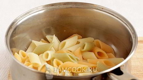 макароны с томатной пастой