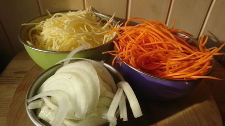 овощные спагетти с мясом