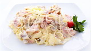 Паста фетучини с прошутто